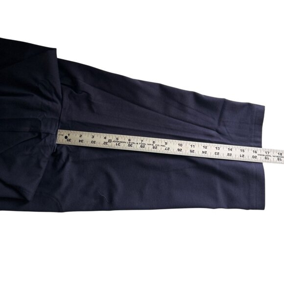 Croft & Barrow Navy Blue Skimmer Shorts S Mid Rise Straight Through Hip & Thigh - Picture 9 of 9